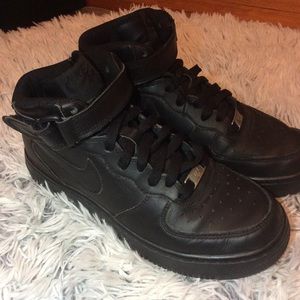 Nike Air Force 1 Mid
